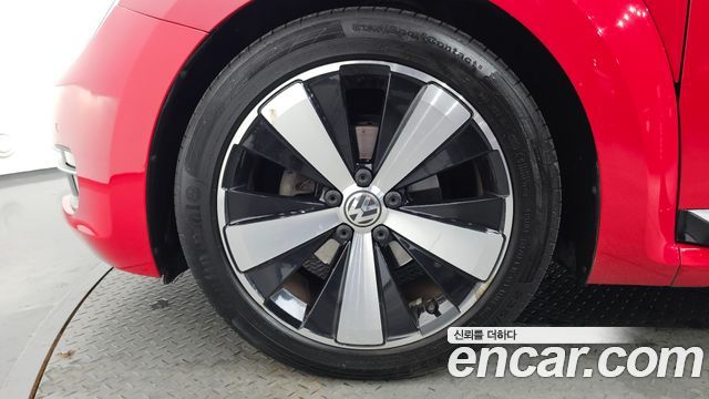 Volkswagen Beetle 2.0 TDI Premium 3rd 2013 — фото 5