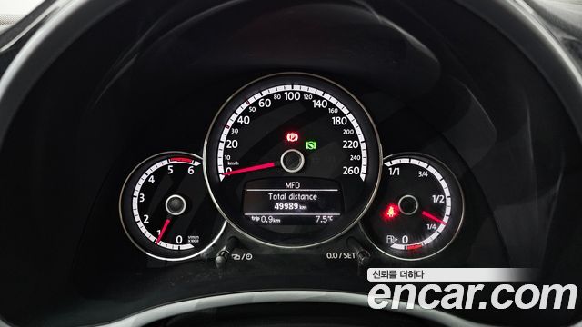 Volkswagen Beetle 2.0 TDI Premium 3rd 2013 — фото 8