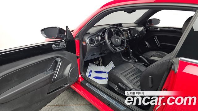 Volkswagen Beetle 2.0 TDI Premium 3rd 2013 — фото 10
