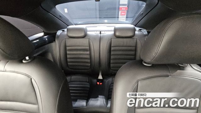 Volkswagen Beetle 2.0 TDI Premium 3rd 2013 — фото 23