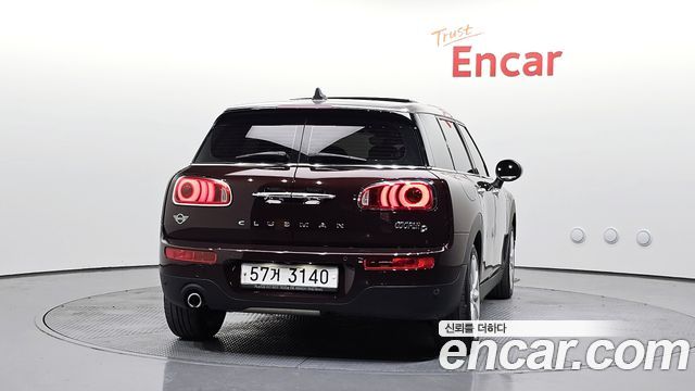 MINI Cooper D Clubman Standard 2nd 2019 — фото 4