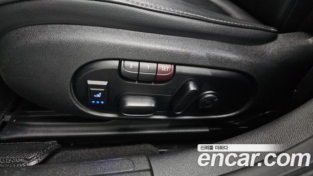 MINI Cooper D Clubman Standard 2nd 2019 — фото 13