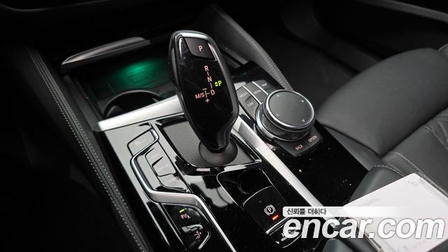 BMW 6 Series GT (G32) 630i xDrive M Sport 2023 — фото 9