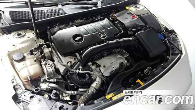 Mercedes-Benz A-Class (W177) A220 Hatchback 2019 — фото 6