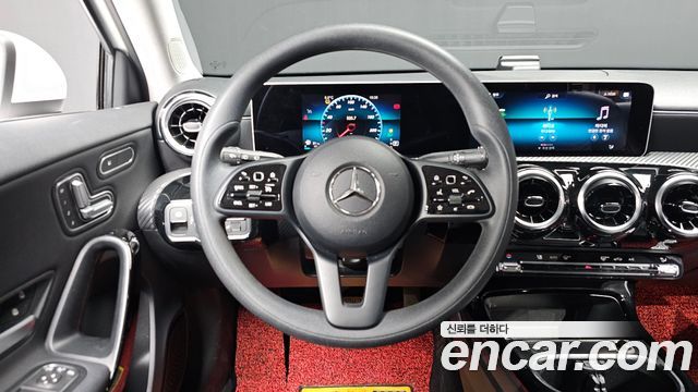 Mercedes-Benz A-Class (W177) A220 Hatchback 2019 — фото 13
