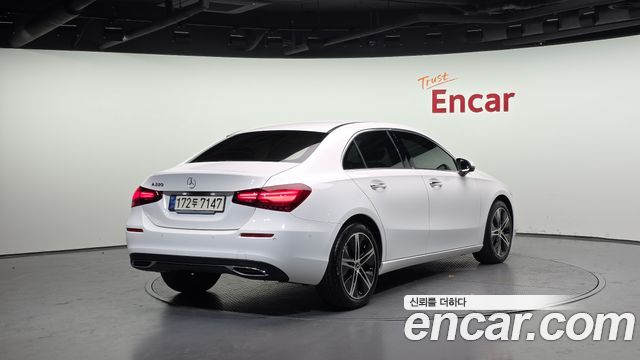 Mercedes-Benz A-Class (W177) A220 Sedan 2024 — фото 2