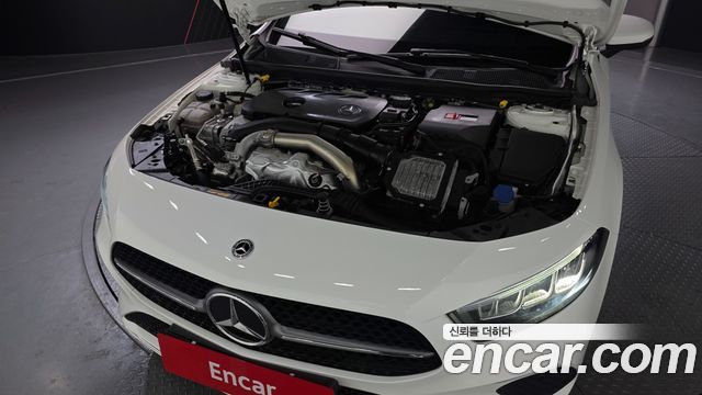 Mercedes-Benz A-Class (W177) A220 Sedan 2024 — фото 6