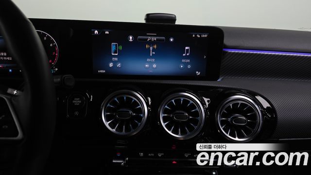Mercedes-Benz A-Class (W177) A220 Sedan 2024 — фото 14