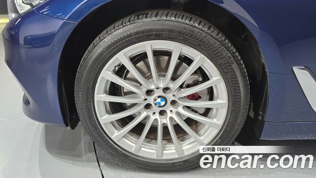 BMW 5 Series (G30) 520i Luxury 2020 — фото 5