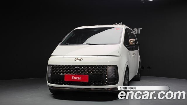 Hyundai Staria 4WD Lounge 9-Seater Inspiration 2022 — фото 3