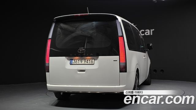 Hyundai Staria 4WD Lounge 9-Seater Inspiration 2022 — фото 4