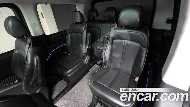 Hyundai Staria 4WD Lounge 9-Seater Inspiration 2022 — фото 16