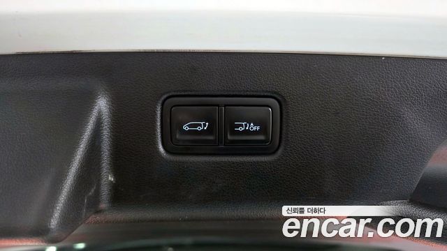 Hyundai Staria 4WD Lounge 9-Seater Inspiration 2022 — фото 22