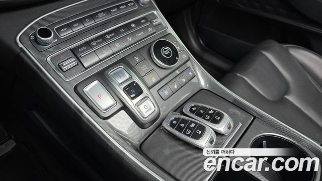 Hyundai Santa Fe Diesel 2.2 2WD Premium Choice 2021 — фото 9