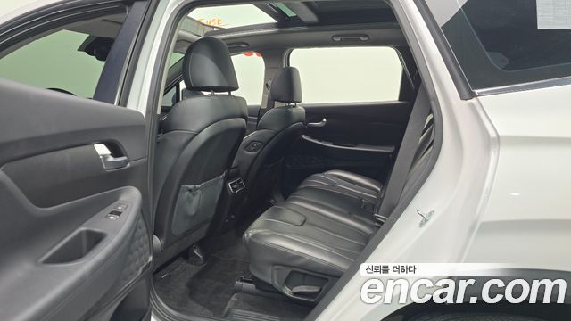 Hyundai Santa Fe Diesel 2.2 2WD Premium Choice 2021 — фото 12