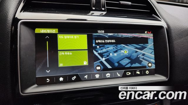 Jaguar F-PACE 20d Prestige 2018 — фото 14