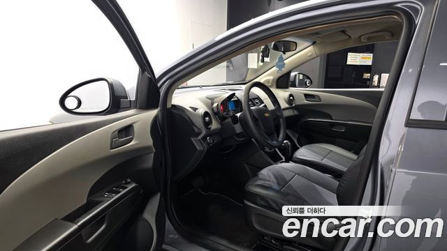 Chevrolet Aveo Sedan L Star 2014 — фото 11