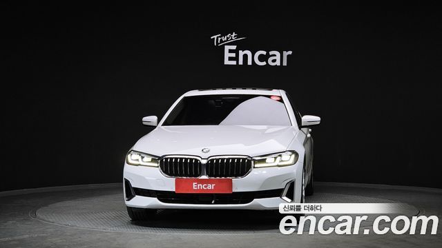 BMW 5 Series (G30) 530e Luxury 2021 — фото 3