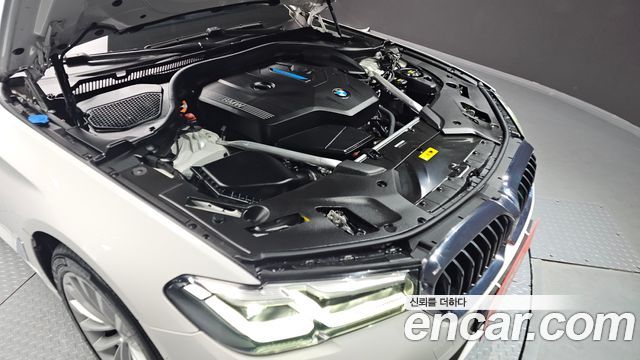 BMW 5 Series (G30) 530e Luxury 2021 — фото 6