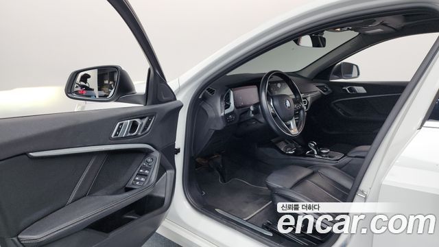 BMW 1 Series (F40) 120i Sports 2022 — фото 10
