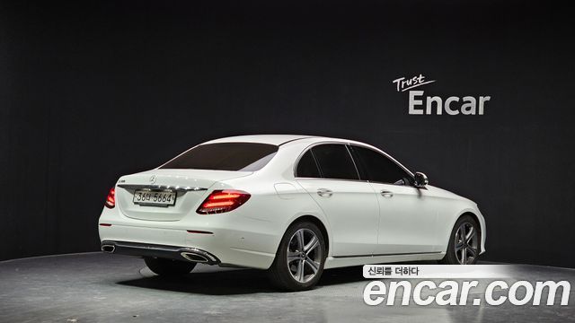 Mercedes-Benz E-Class (W213) E300 Avantgarde 2019 — фото 2