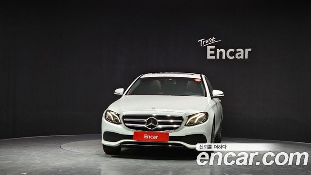 Mercedes-Benz E-Class (W213) E300 Avantgarde 2019 — фото 3