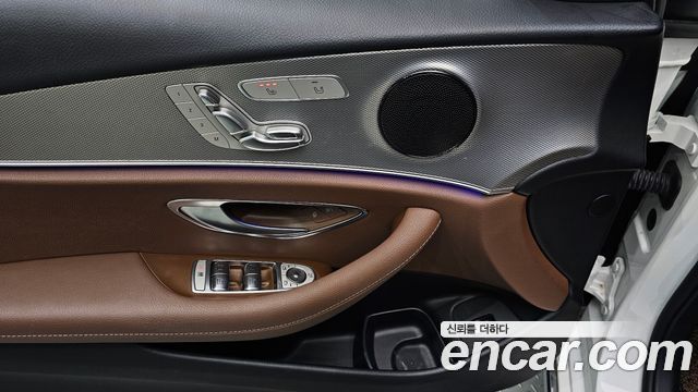 Mercedes-Benz E-Class (W213) E300 Avantgarde 2019 — фото 19