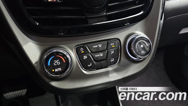 Chevrolet Spark Premier 2020 — фото 18