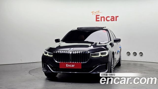 BMW 7 Series (G11) 740Li xDrive Design Pure Excellence 2021 — фото 3