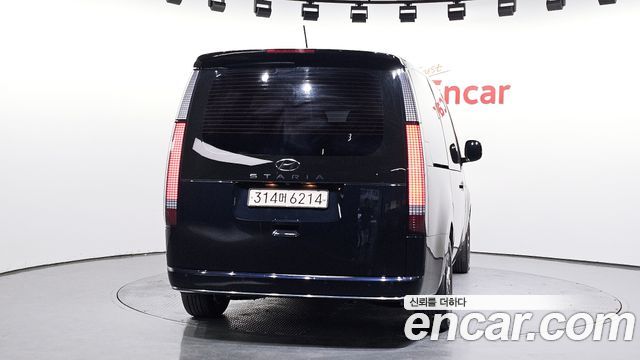 Hyundai Staria Lounge 9-Seater Prestige 2022 — фото 4