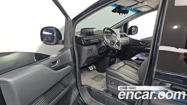 Hyundai Staria Lounge 9-Seater Prestige 2022 — фото 10