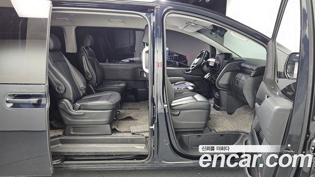Hyundai Staria Lounge 9-Seater Prestige 2022 — фото 12