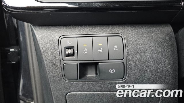 Hyundai Staria Lounge 9-Seater Prestige 2022 — фото 14