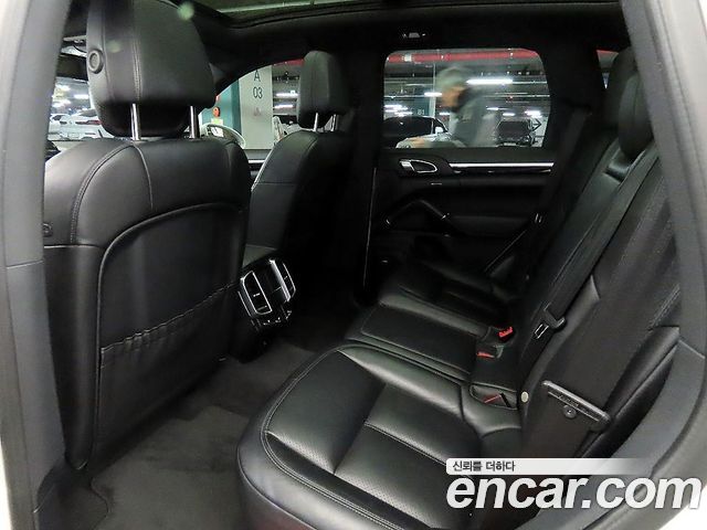 Porsche Cayenne 3.0 Diesel Platium Edition 958 2017 — фото 7