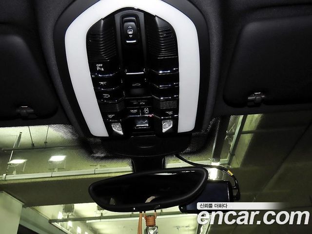 Porsche Cayenne 3.0 Diesel Platium Edition 958 2017 — фото 19