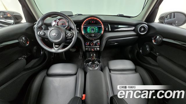MINI Cooper S 5Door HIGH 3rd 2020 — фото 7