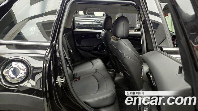 MINI Cooper S 5Door HIGH 3rd 2020 — фото 12