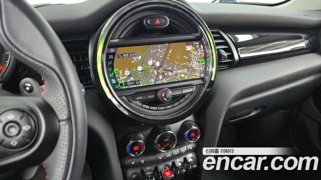 MINI Cooper S 5Door HIGH 3rd 2020 — фото 14