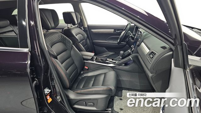 Renault Korea QM6 2.0 LPe Premiere 2WD 2022 — фото 12
