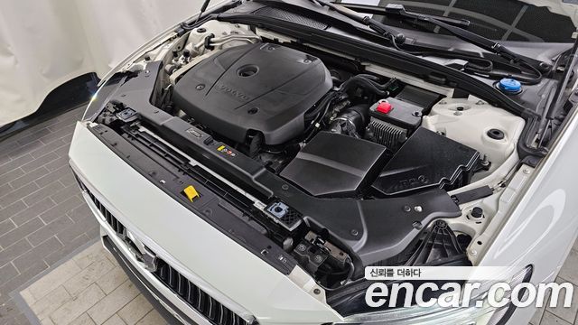 Volvo S60 (III) T5 Inscroption 2020 — фото 6