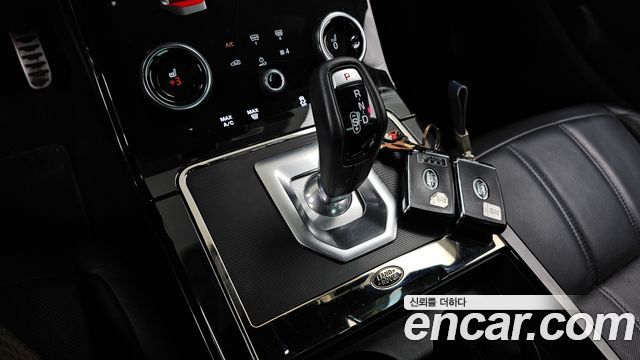Land Rover Range Rover Evoque (II) P250 R-Dynamic SE 2021 — фото 9