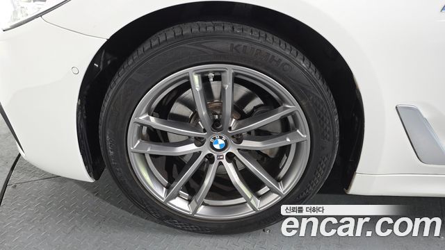 BMW 5 Series (G30) 520d M Sport package 2018 — фото 5