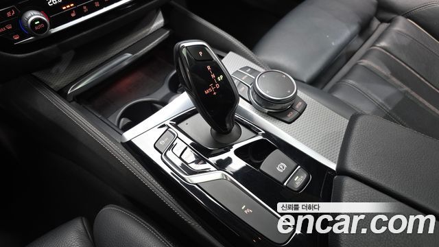 BMW 5 Series (G30) 520d M Sport package 2018 — фото 9
