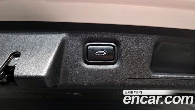 Hyundai Santa Fe Diesel 2.2 4WD Prestige 2021 — фото 20