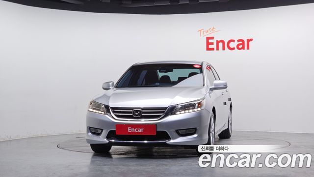 Honda Accord 2.4 9th 2013 — фото 3