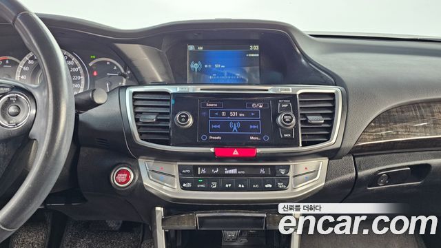 Honda Accord 2.4 9th 2013 — фото 14