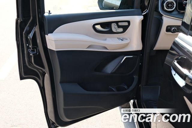 Mercedes-Benz V-Class V300 CDI W447 2025 — фото 8