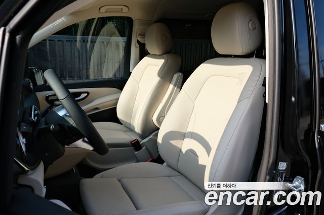 Mercedes-Benz V-Class V300 CDI W447 2025 — фото 9
