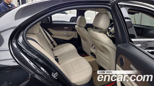 Mercedes-Benz E-Class (W213) E250 Exclusive 2021 — фото 12