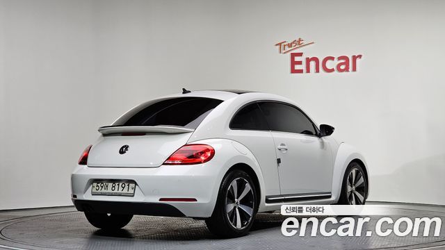 Volkswagen Beetle 2.0 TDI Premium 3rd 2013 — фото 2